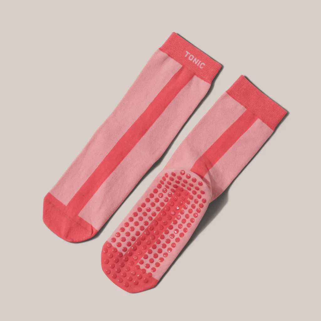 Non slip socks in pink