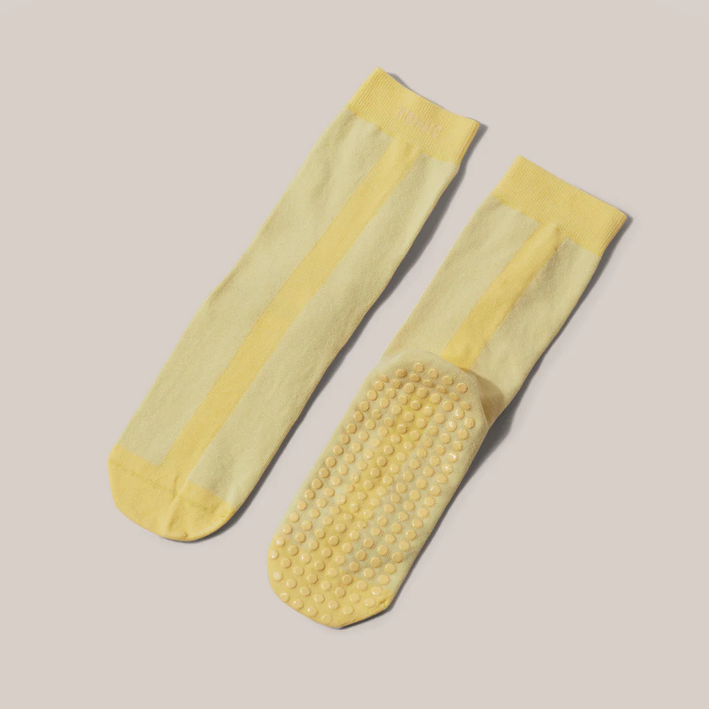 Non slip socks in yellow