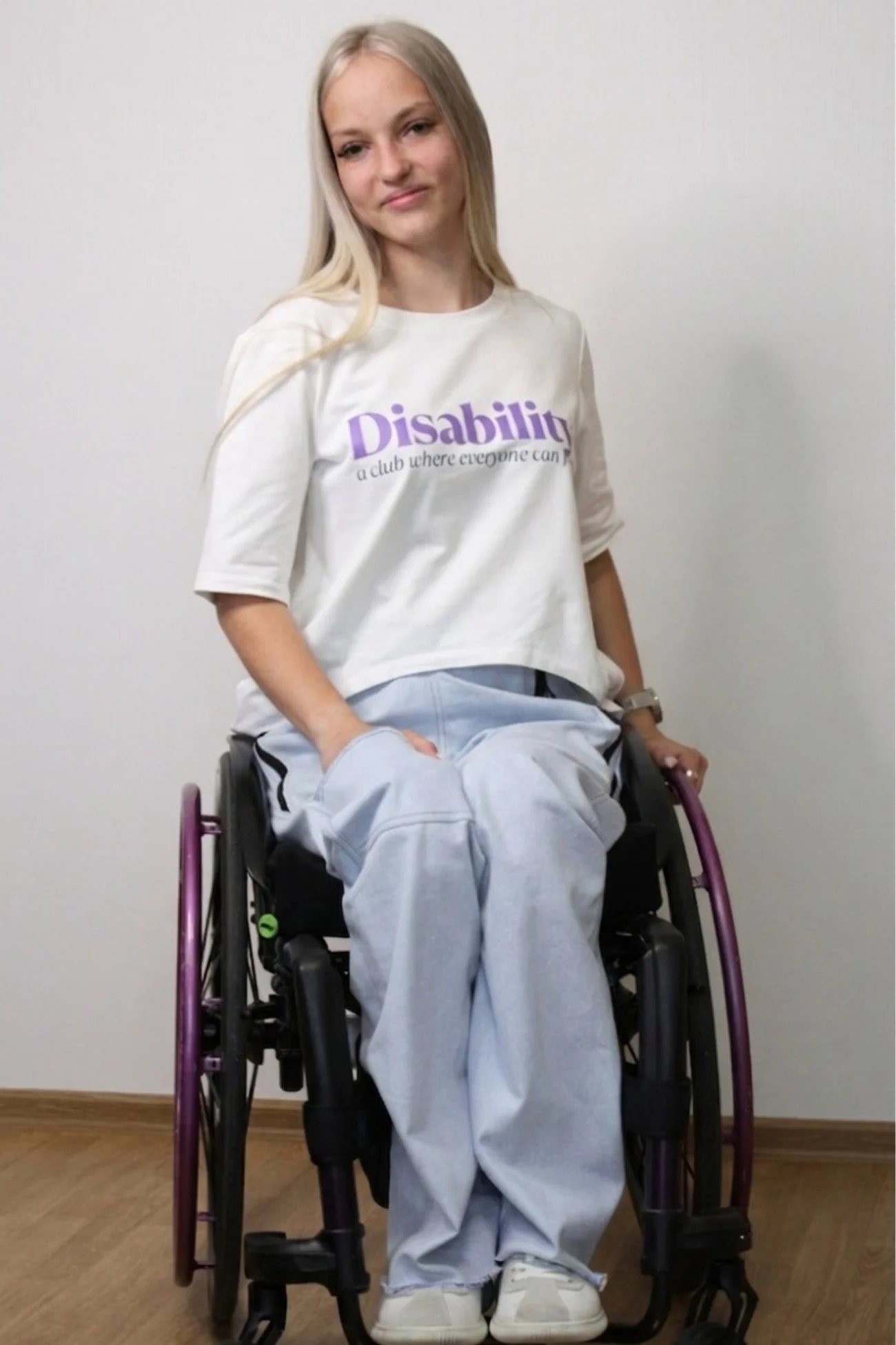Women's wheelchair adaptive jeans with elastic waist in pale blue