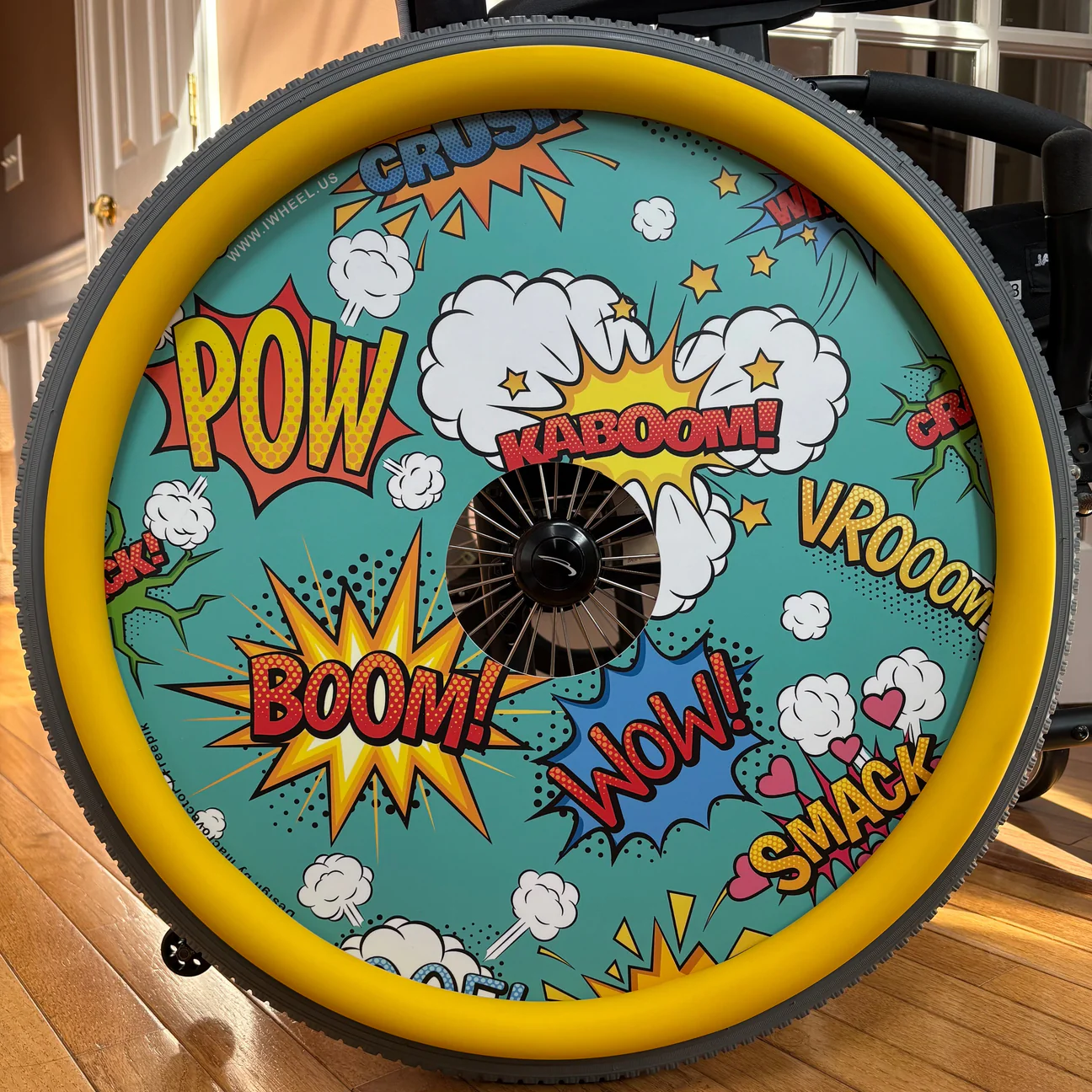Cartoon design wheel cover with yellow trim