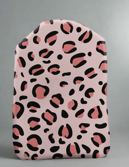 Stoma bag cover in large leopard print in pale pink